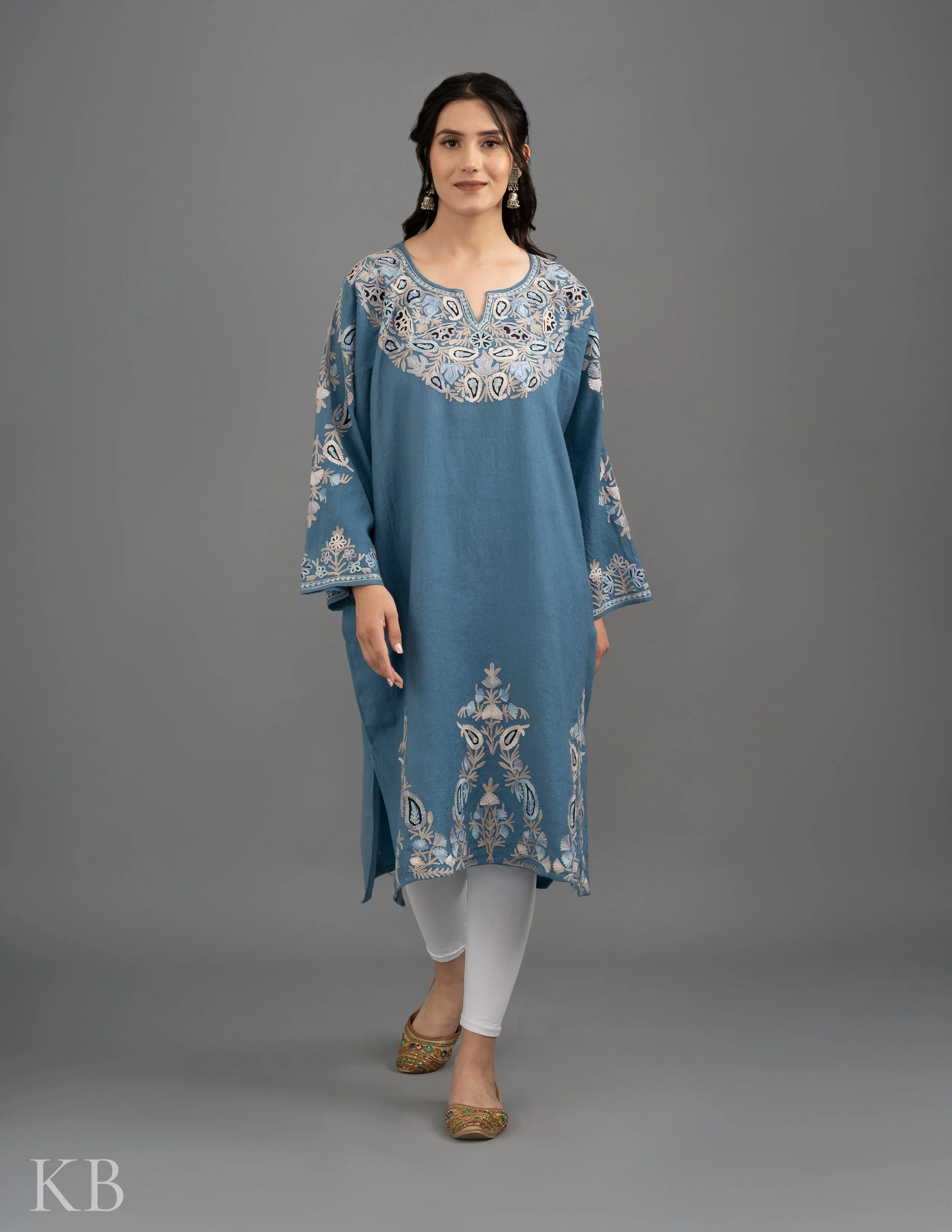 Designer Neck Aari Embroidered Fine Wool Phiran