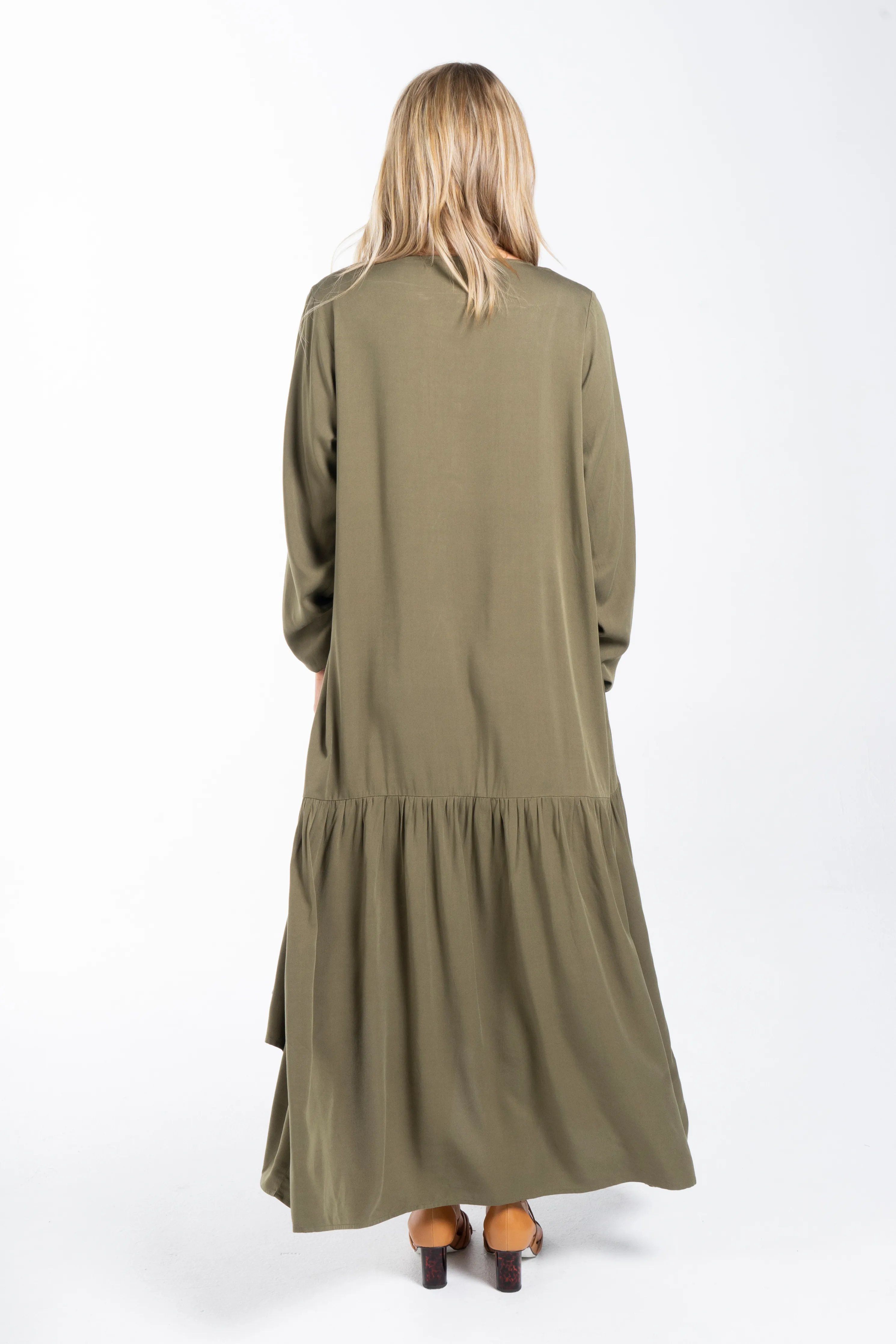 FINAL SALE Long Sleeve Peak Maxi Dress in Khaki