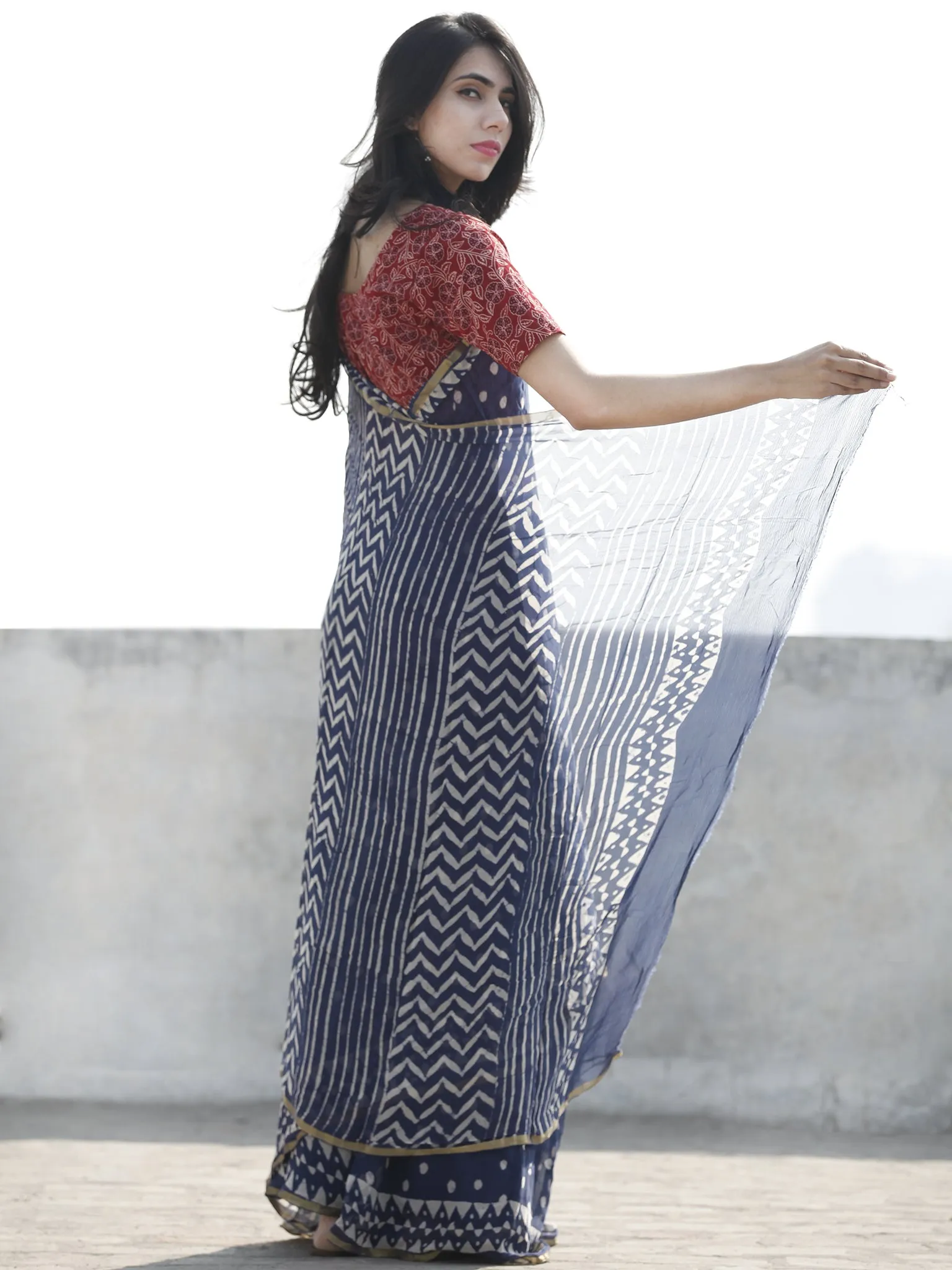 Navy Blue White Hand Block Printed Chiffon Saree With Zari Border - S031702614