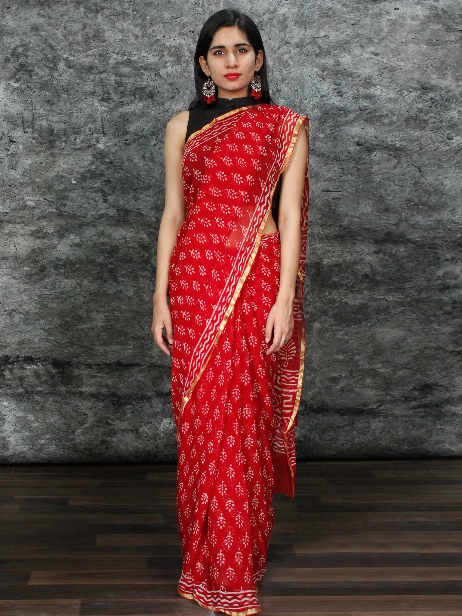 Red White Hand Block Printed Chiffon Saree with Zari Border - S031703128