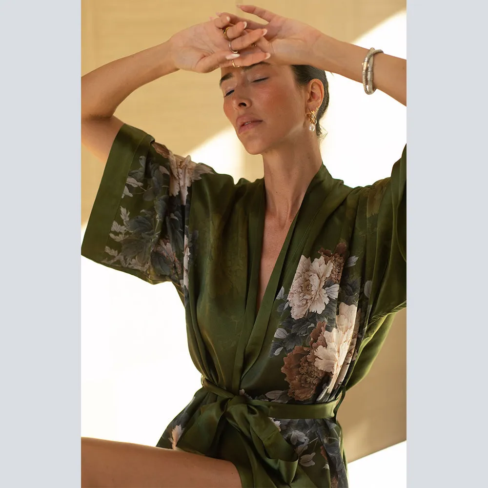 Silk Keina Short Kimono Robe