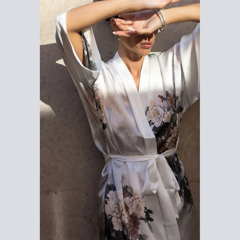 Silk Keina Short Kimono Robe