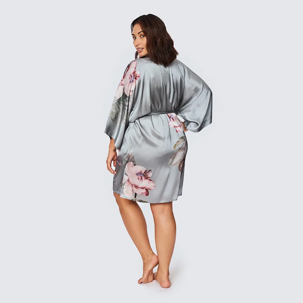 Silk Kuren Short Kimono Robe (Plus Size)