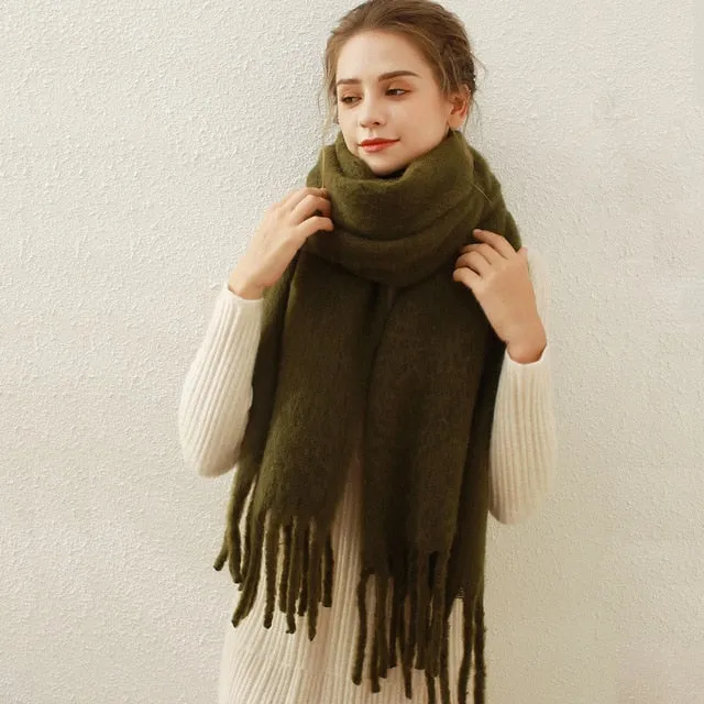 Soft and Chunky Winter Scarf