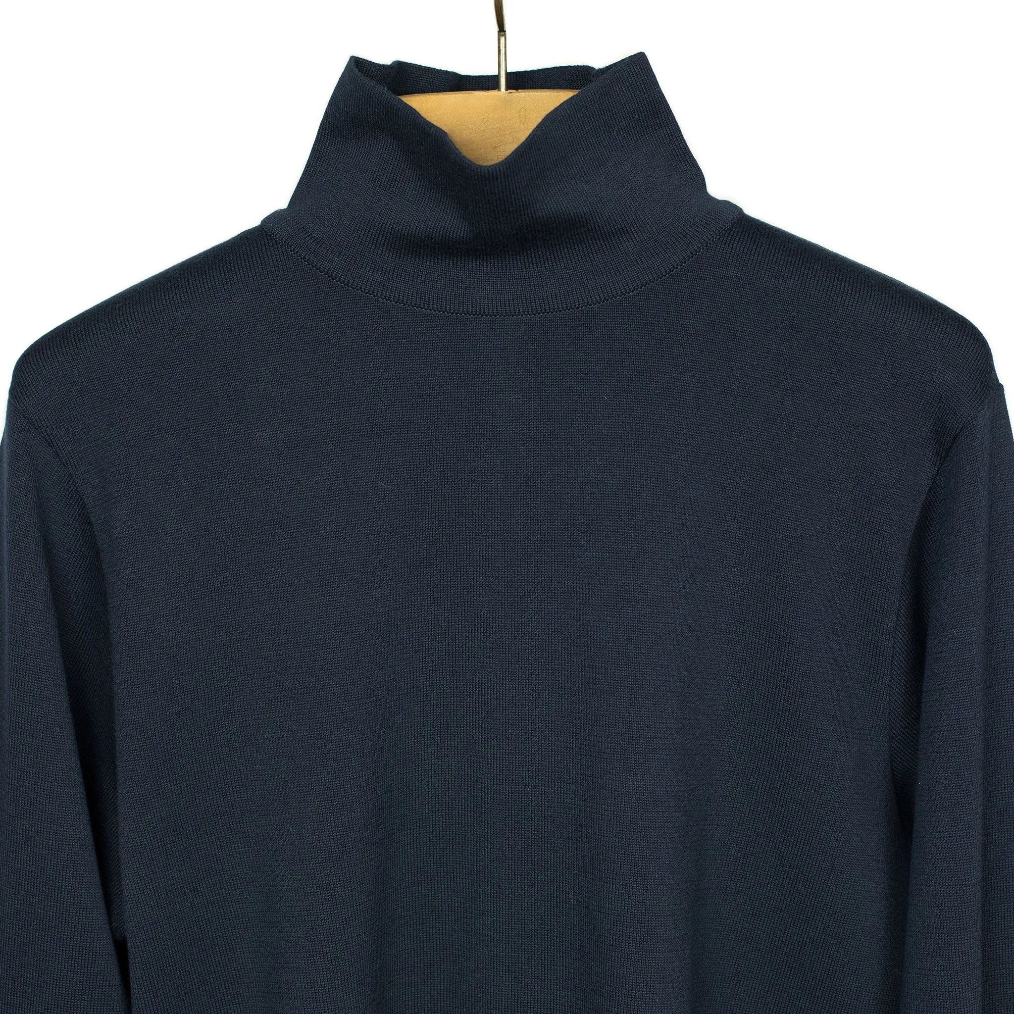 Turtleneck knit t-shirt in navy cotton