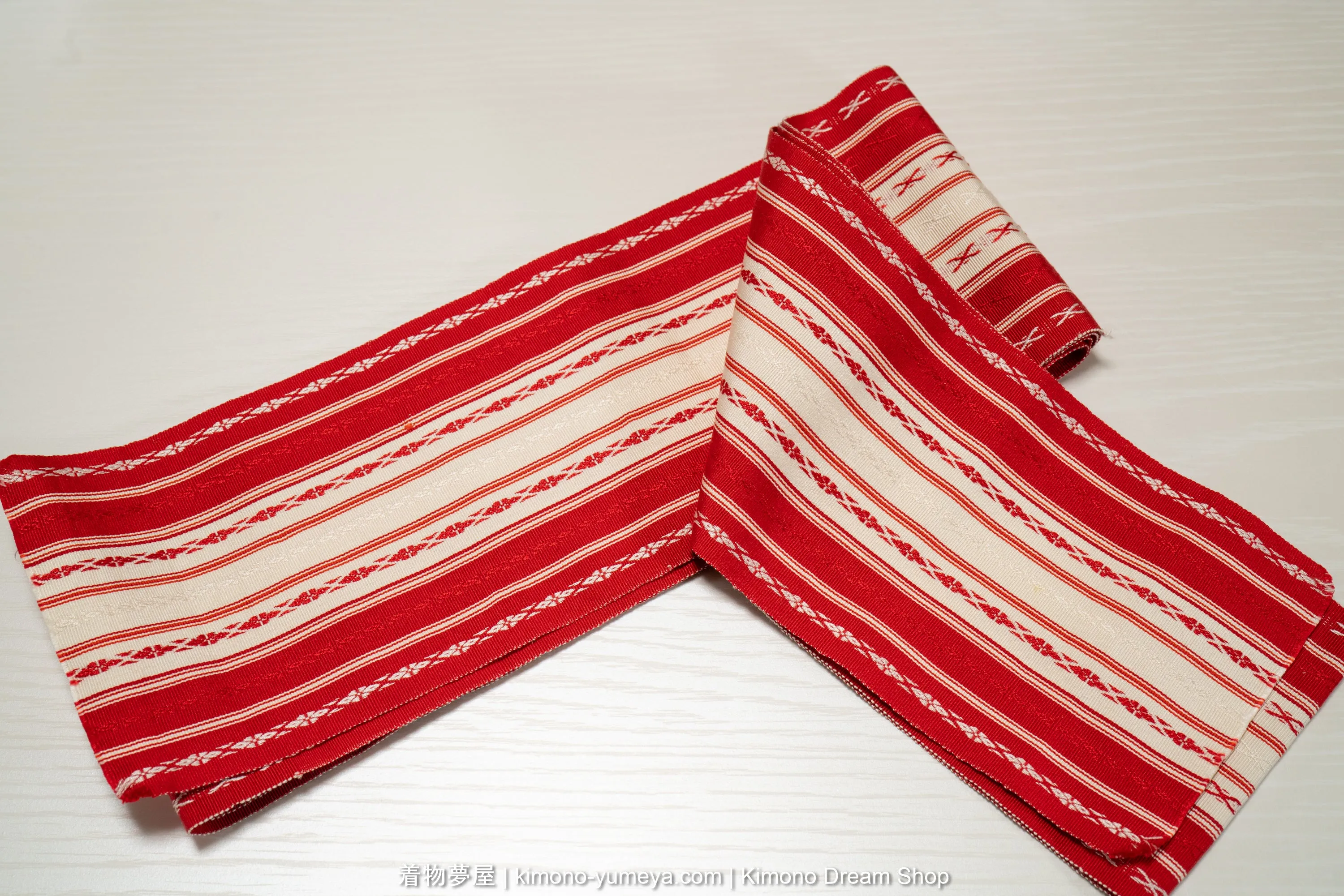 Vintage Red & Beige Datejime - Traditional Silk Kitsuke Tie for Japanese Kimono - Thin & Lightweight Stretchy Belt - Kenjogara Stripes